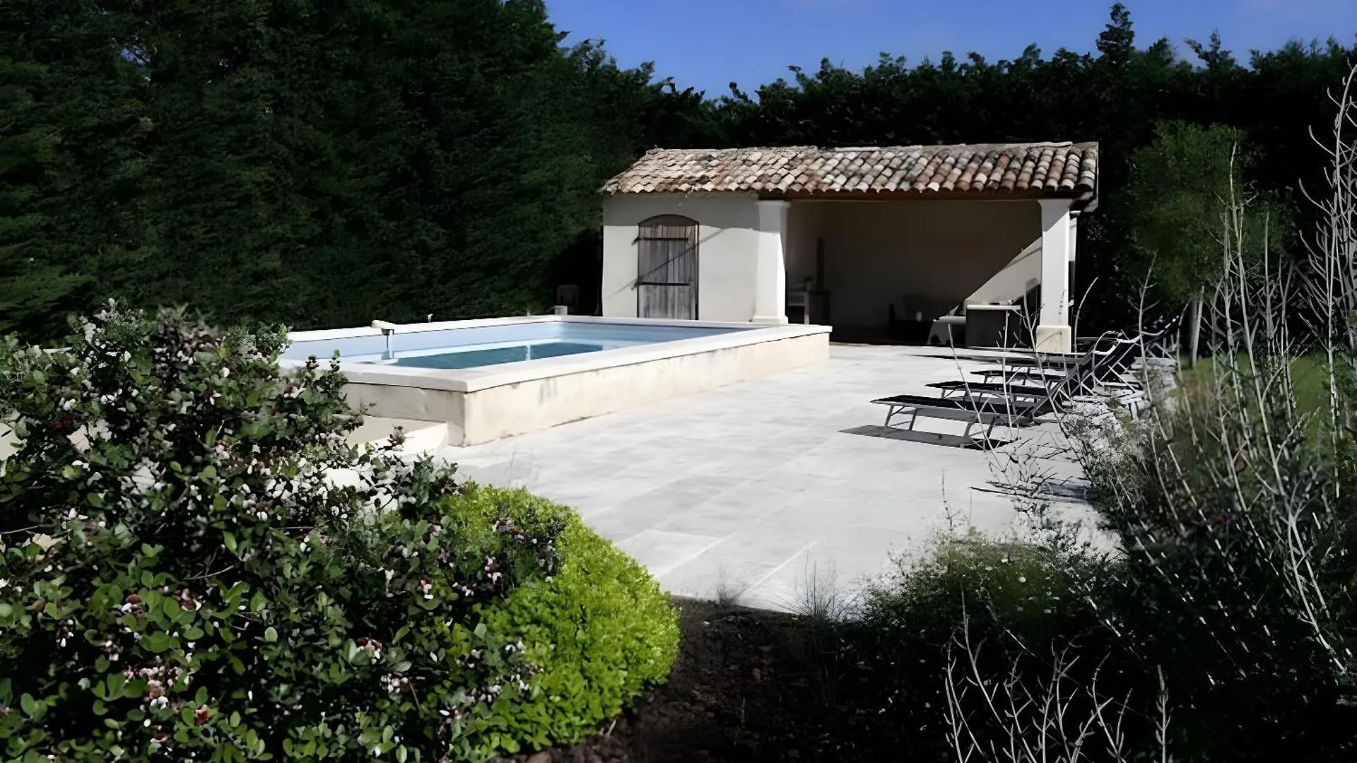 Mas De Charme Caumont Sur Durance Villa Holiday home Caumont-sur-Durance