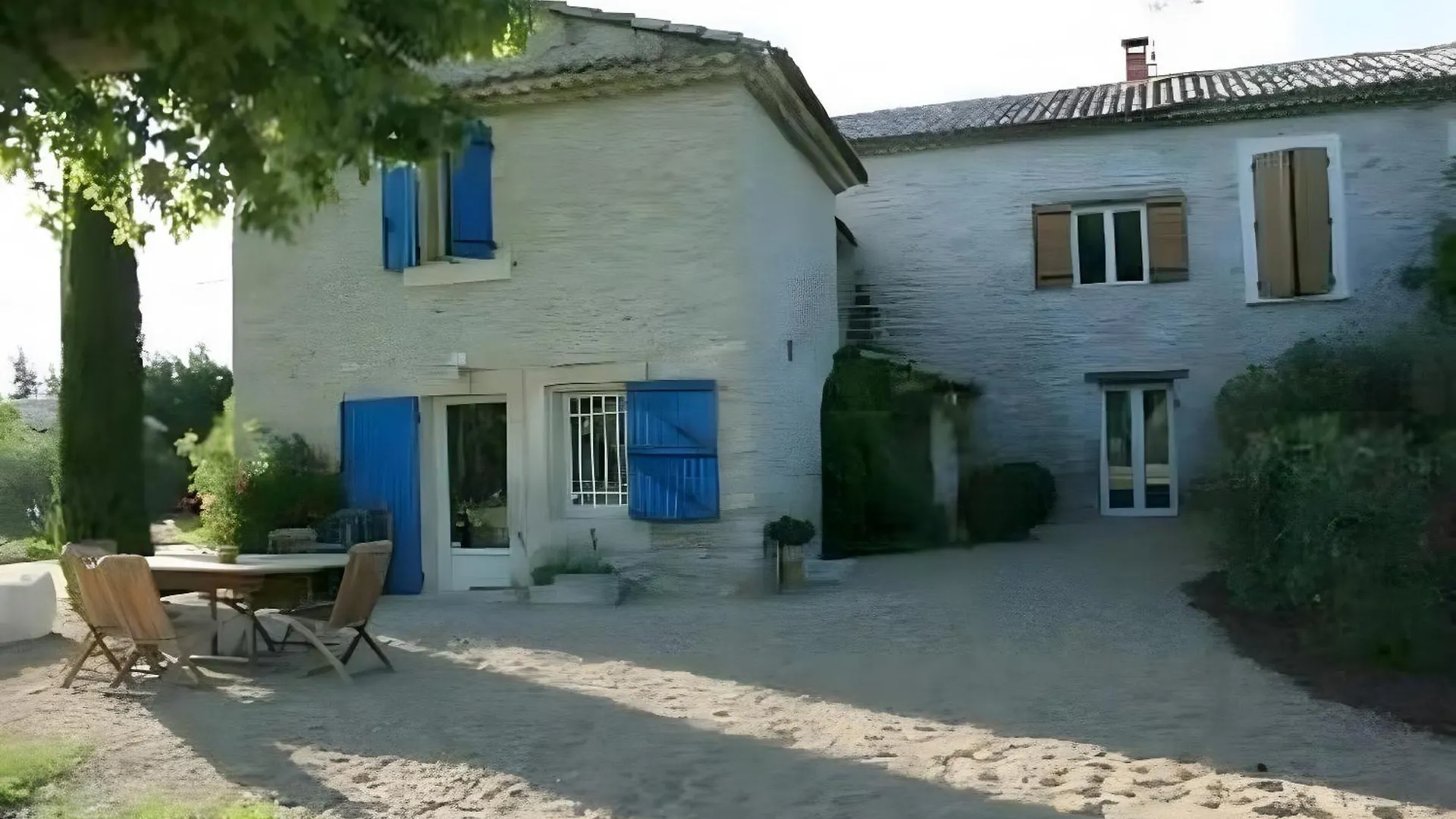 Holiday home Mas De Charme Caumont Sur Durance Villa