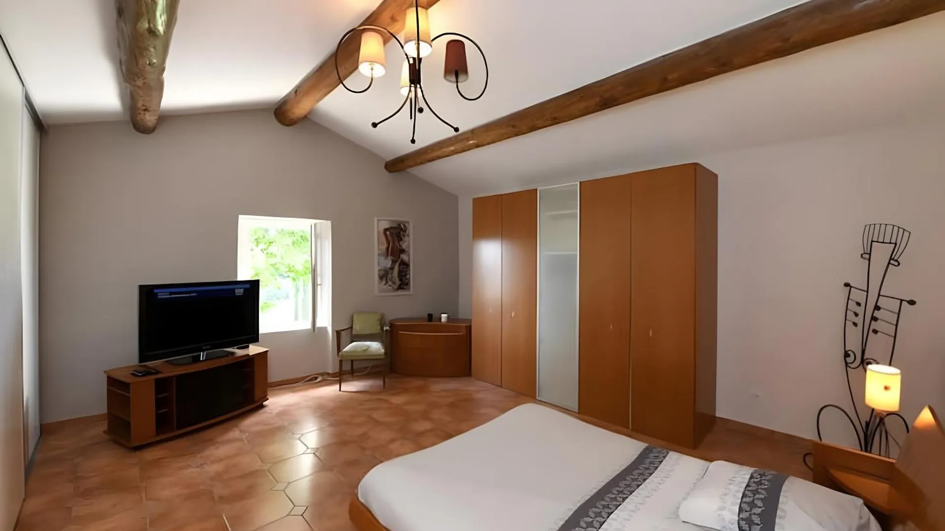 Holiday home Mas De Charme Caumont Sur Durance Villa France
