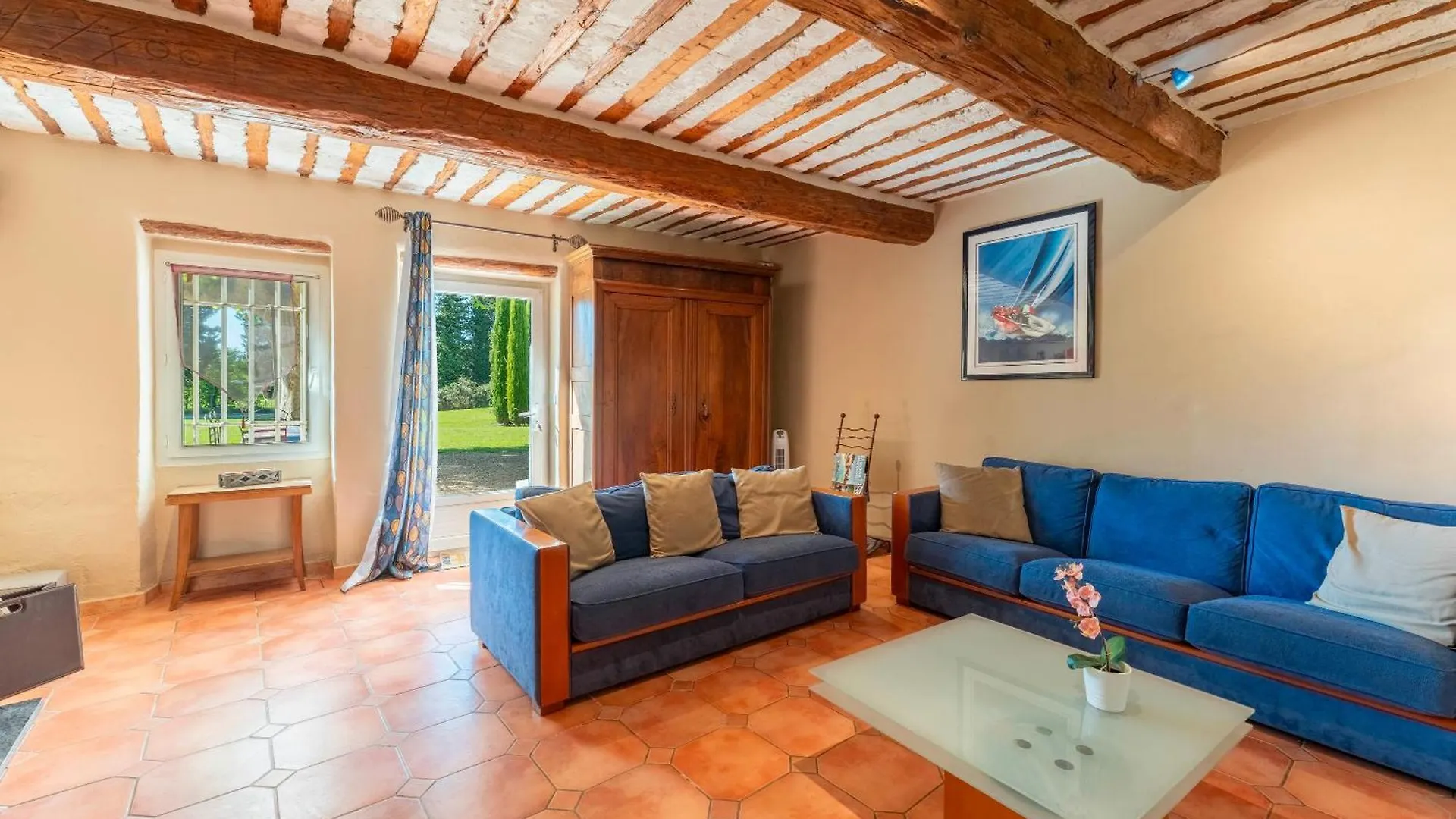 Holiday home Mas De Charme Caumont Sur Durance Villa