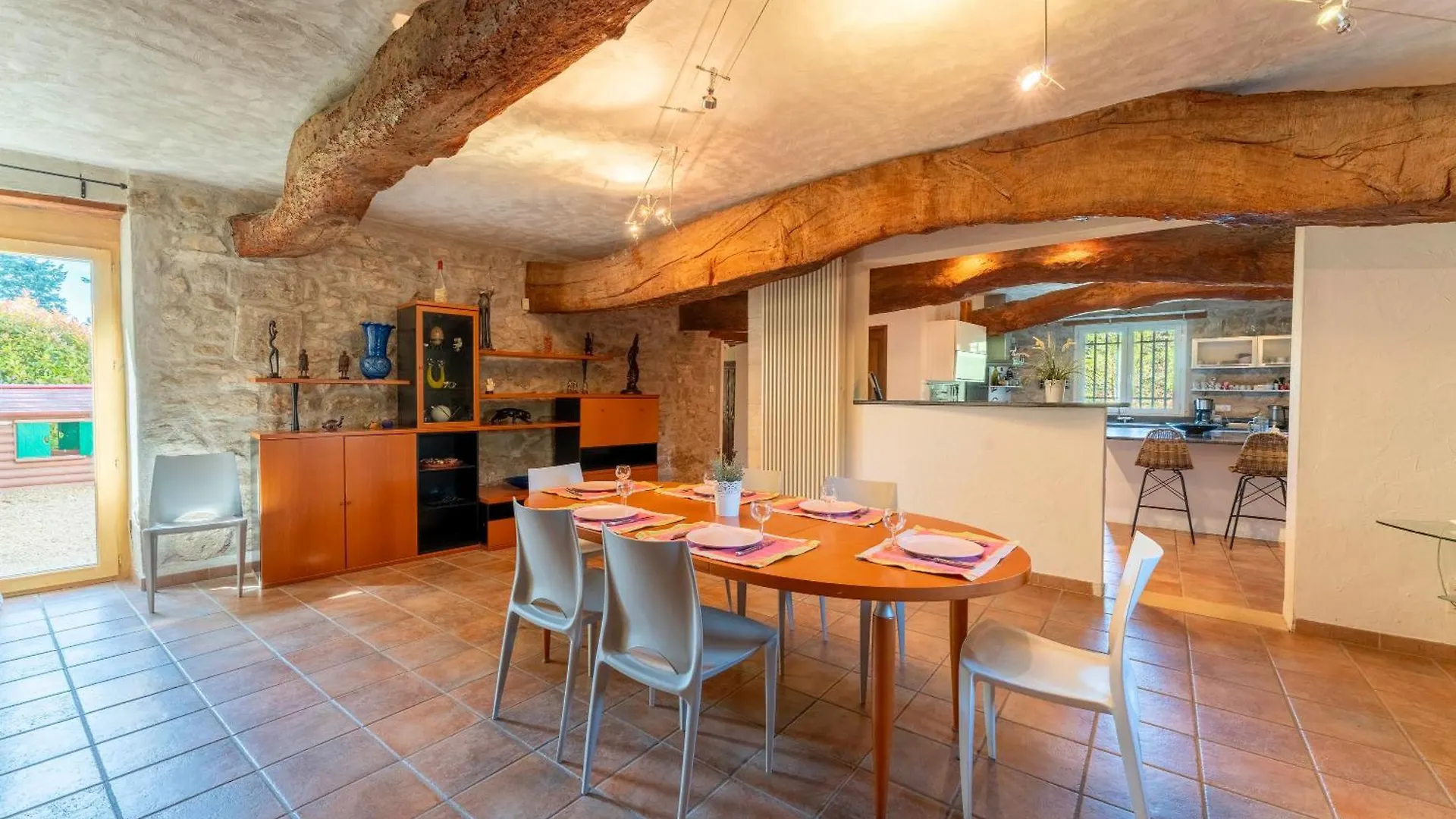 Holiday home Mas De Charme Caumont Sur Durance Villa France